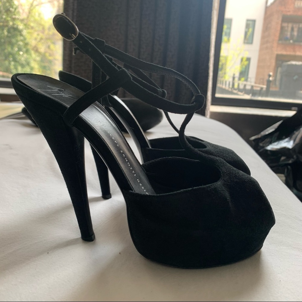 Giuseppe Zanotti Black Suede T-Strap Heels, 37